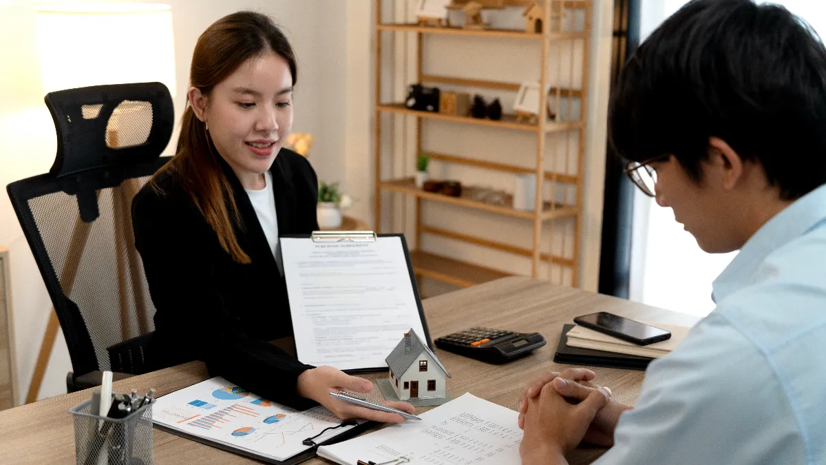 The role of a Thai property consultant in London